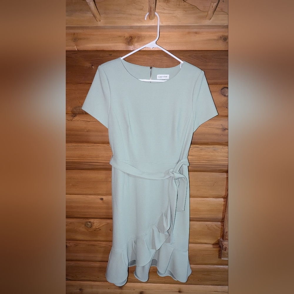 Calvin Klein Green Midi Tie Front Dress
